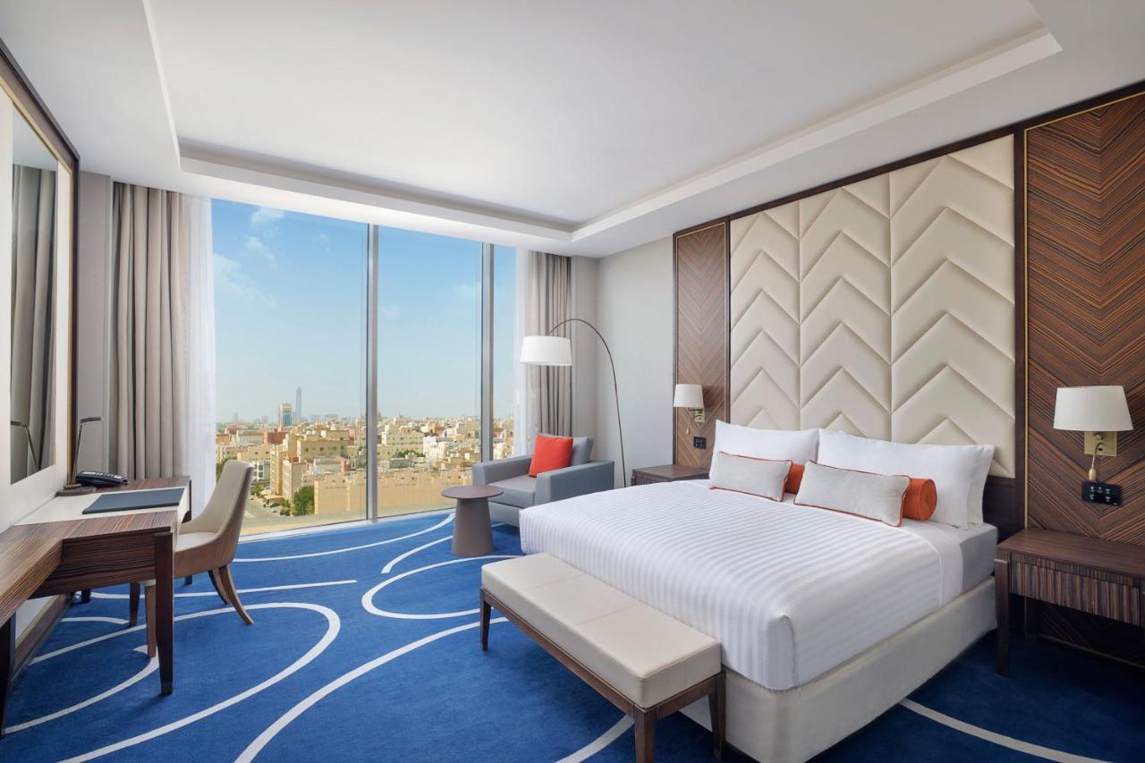 Jeddah Marriott Hotel Madinah Road Ngoại thất bức ảnh Deluxe King