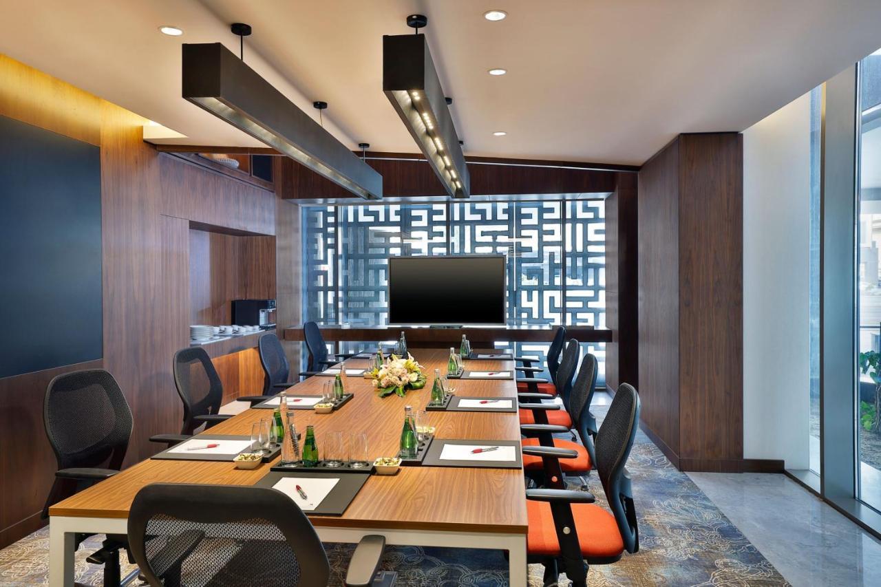 Jeddah Marriott Hotel Madinah Road Ngoại thất bức ảnh Meeting room