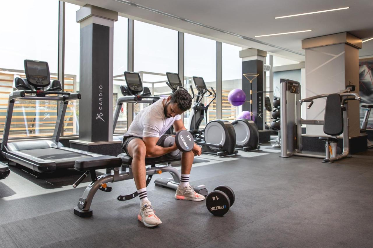 Jeddah Marriott Hotel Madinah Road Ngoại thất bức ảnh The gym at the hotel