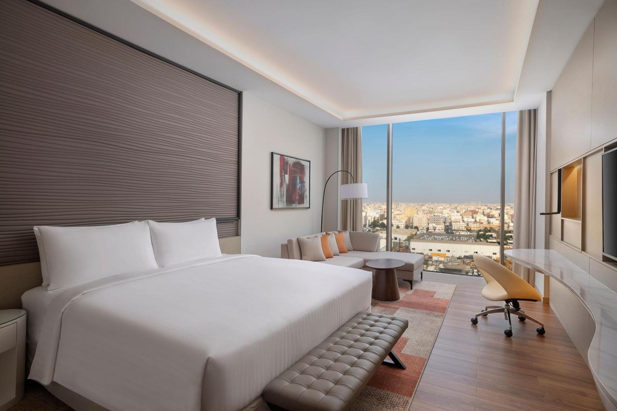 Jeddah Marriott Hotel Madinah Road Ngoại thất bức ảnh Deluxe King