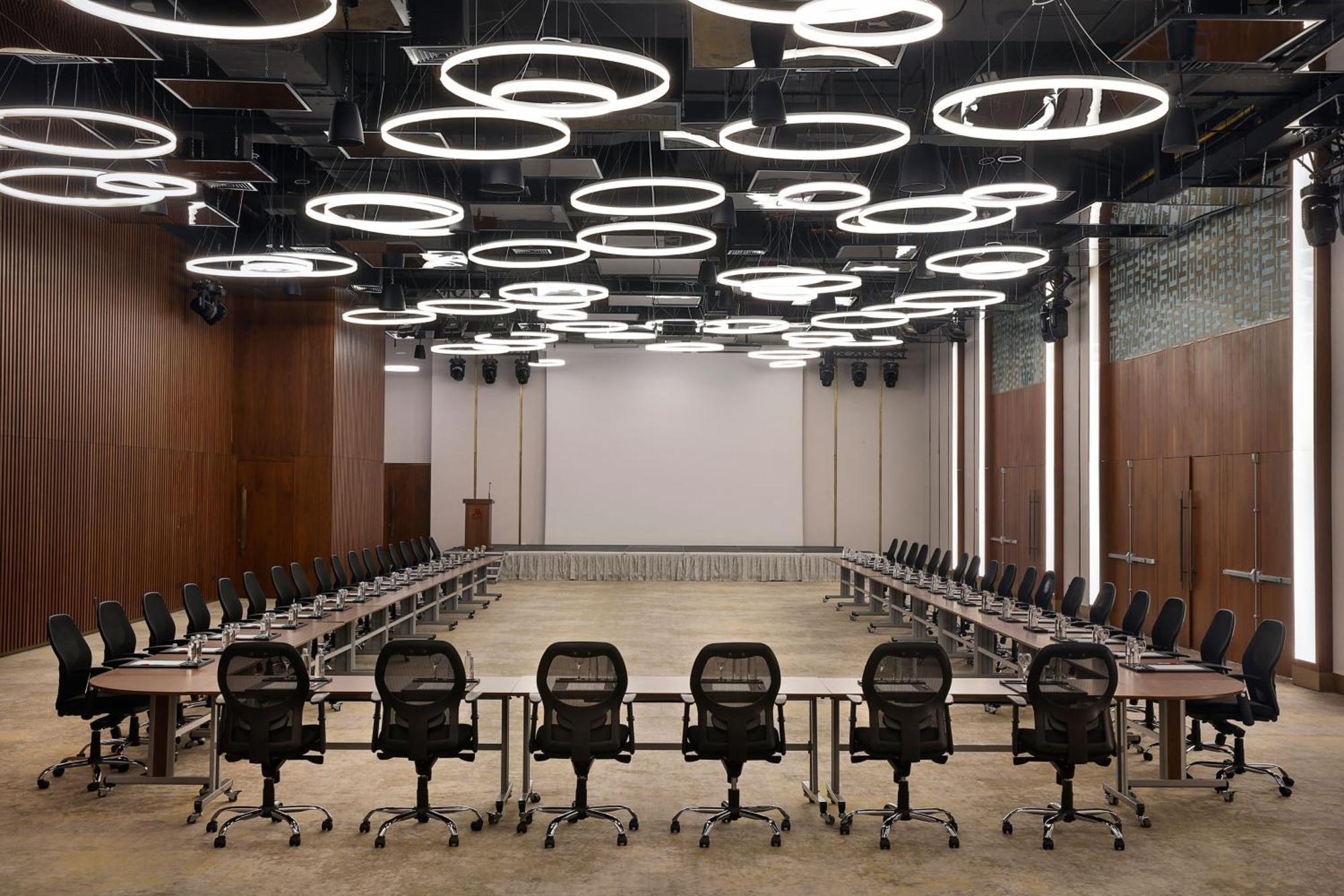 Jeddah Marriott Hotel Madinah Road Ngoại thất bức ảnh The conference room