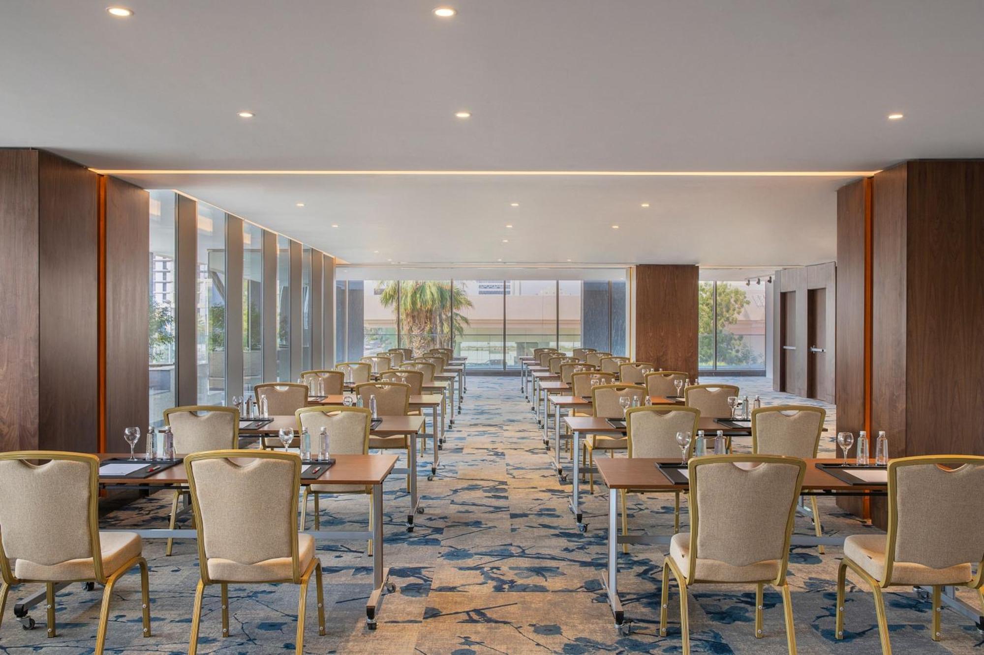 Jeddah Marriott Hotel Madinah Road Ngoại thất bức ảnh Meeting room